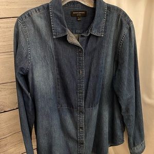 Banana Republic Denim shirt size L